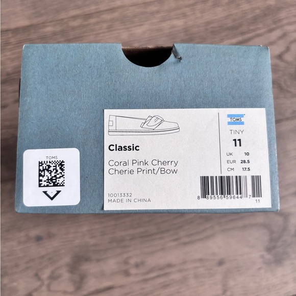 NEW TOMS girls shoes in size 11 - Picture 5 of 6